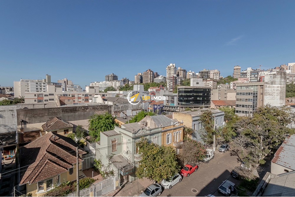 Apartamento com 78m², 2 dormitórios no bairro Floresta em Porto Alegre para Comprar