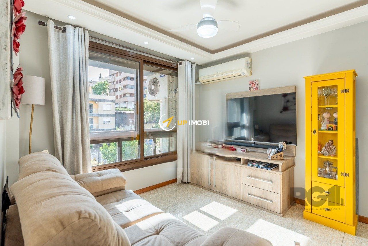 Apartamento, 2 dormitórios no bairro Partenon em Porto Alegre para Comprar