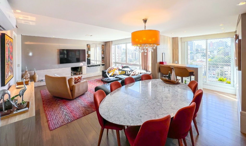 Apartamento com 137m², 3 dormitórios no bairro Auxiliadora em Porto Alegre para Comprar