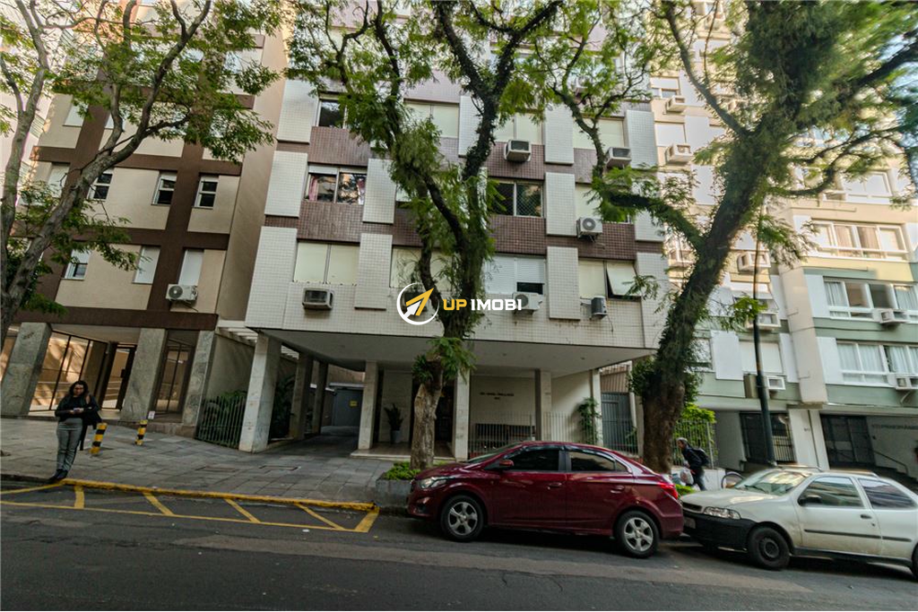 Apartamento com 120m², 3 dormitórios no bairro Centro Histórico em Porto Alegre para Comprar