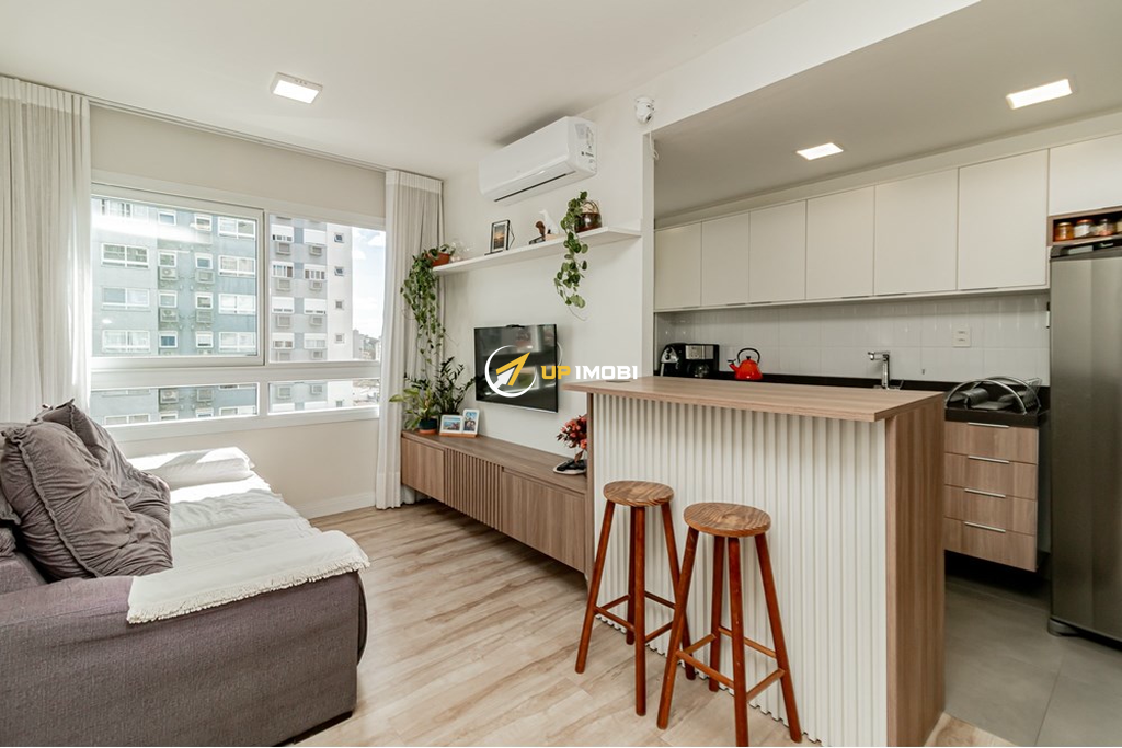 Apartamento com 57m², 2 dormitórios no bairro São Sebastião em Porto Alegre para Comprar