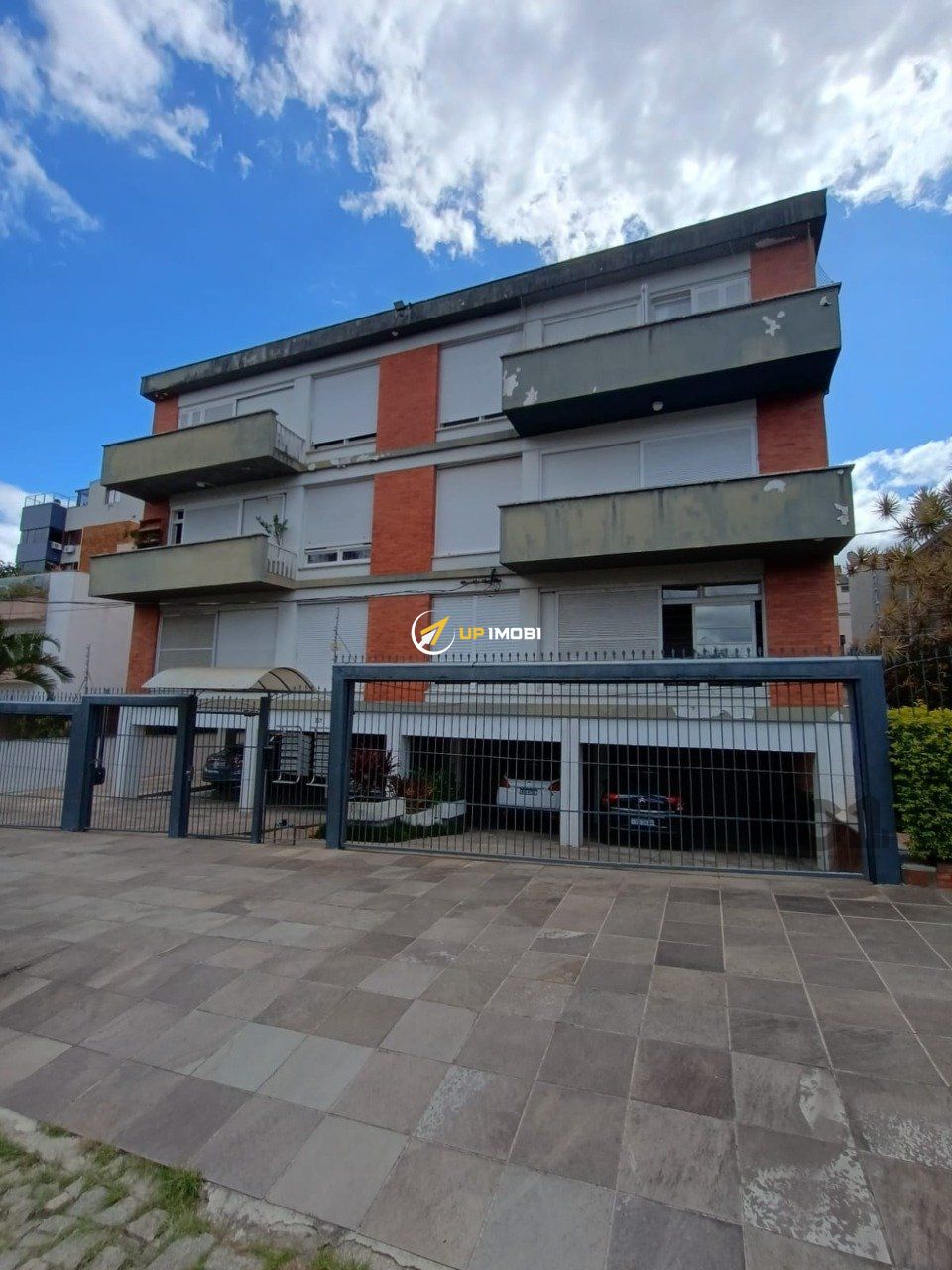 Apartamento, 3 dormitórios no bairro Petrópolis em Porto Alegre para Comprar