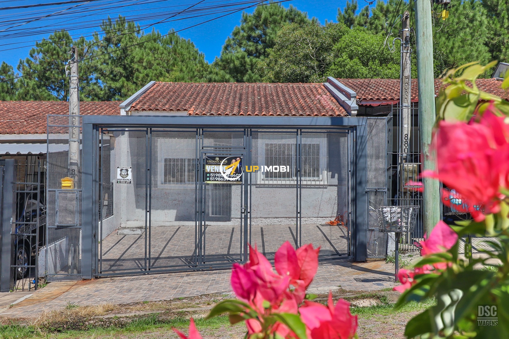 Casa com 51m², 2 dormitórios no bairro Hípica em Porto Alegre para Comprar