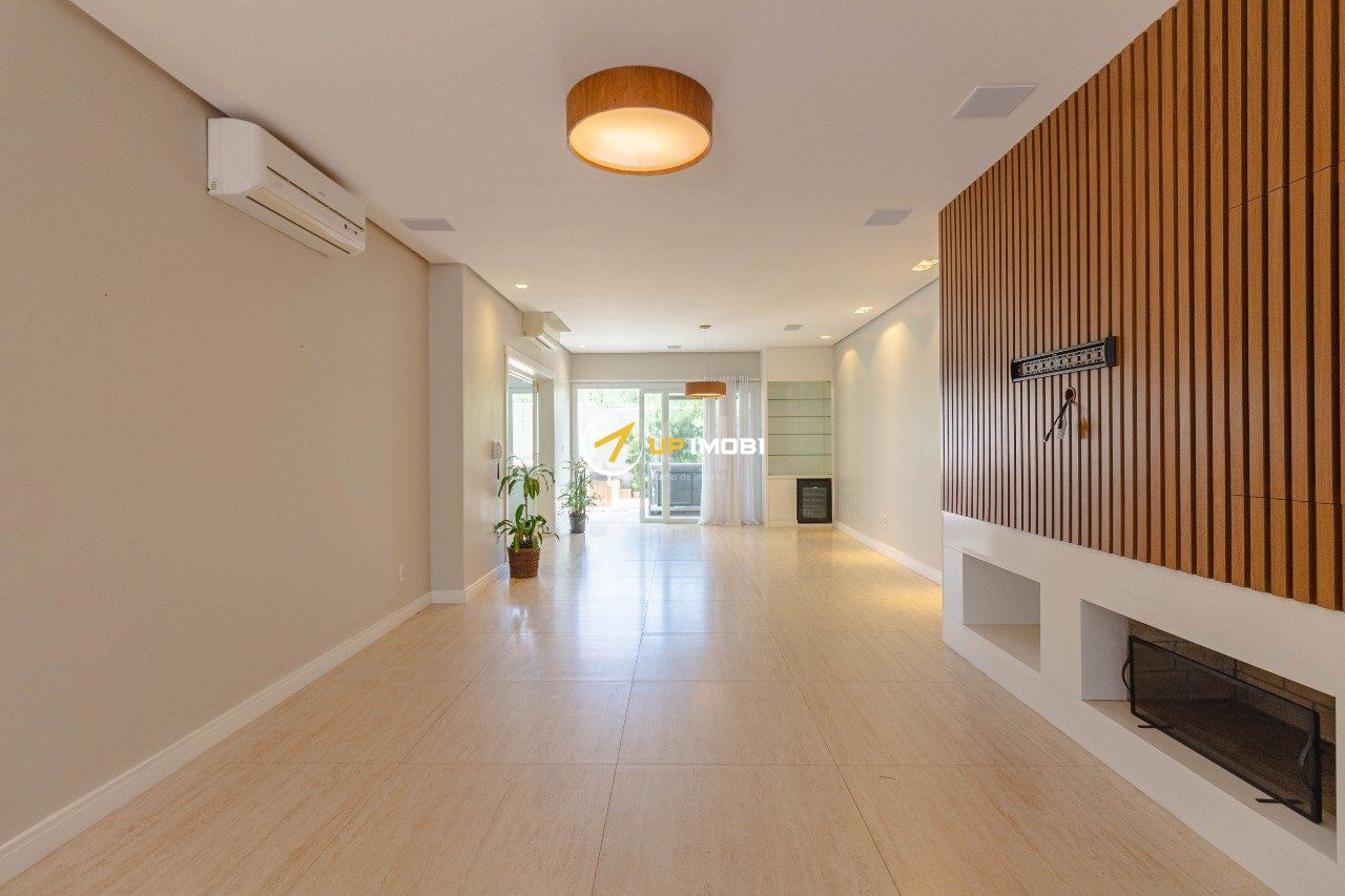 Casa de Condomínio com 234m², 3 dormitórios no bairro Sarandi em Porto Alegre para Comprar ou Alugar
