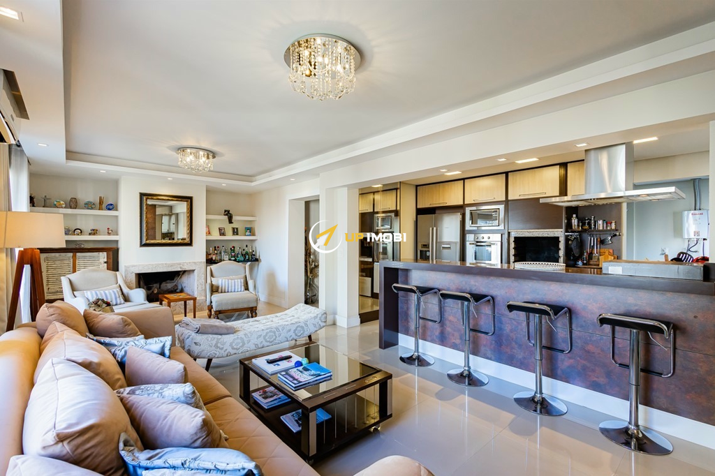 Apartamento com 137m², 3 dormitórios no bairro Petrópolis em Porto Alegre para Comprar