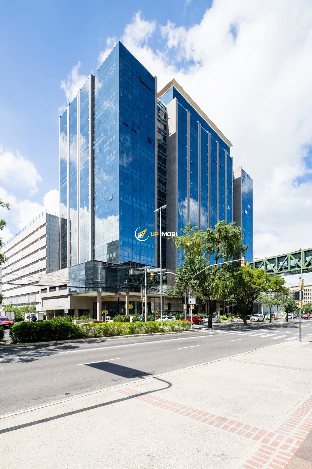 Sala Comercial com 90m² no bairro Praia de Belas em Porto Alegre para Comprar