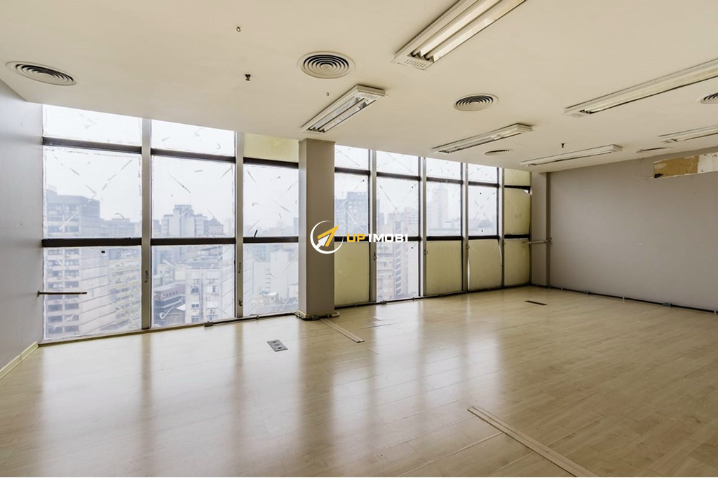 Sala Comercial com 279m² no bairro Centro Histórico em Porto Alegre para Comprar