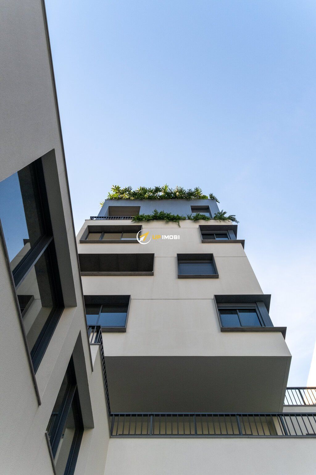 Apartamento Garden com 123m², 2 dormitórios no bairro Auxiliadora em Porto Alegre para Comprar