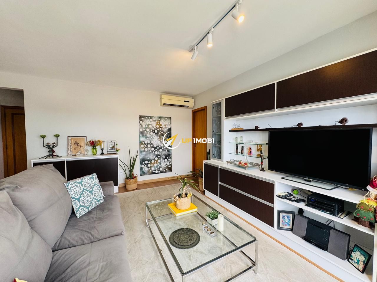 Apartamento, 3 dormitórios no bairro Petrópolis em Porto Alegre para Comprar