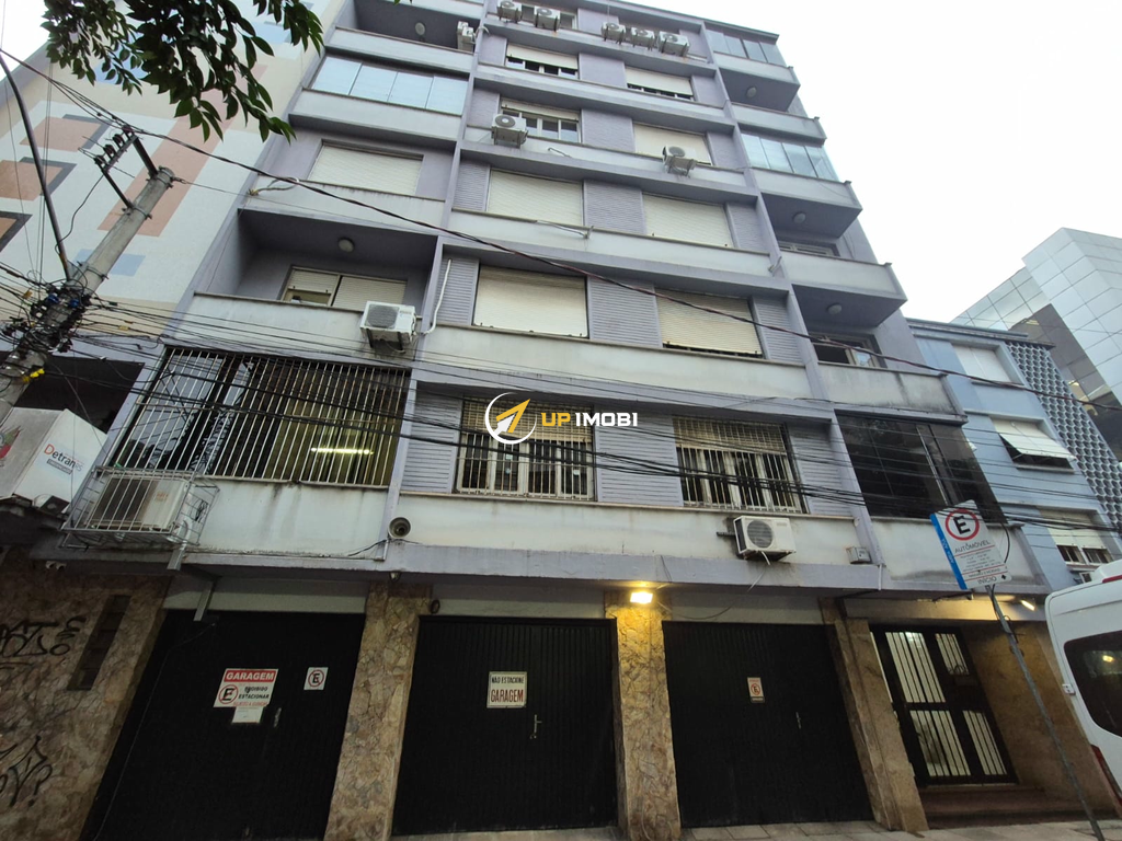 Apartamento com 120m², 3 dormitórios no bairro Santana em Porto Alegre para Comprar