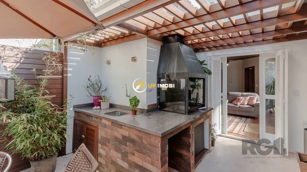 Apartamento, 4 dormitórios no bairro São João em Porto Alegre para Comprar