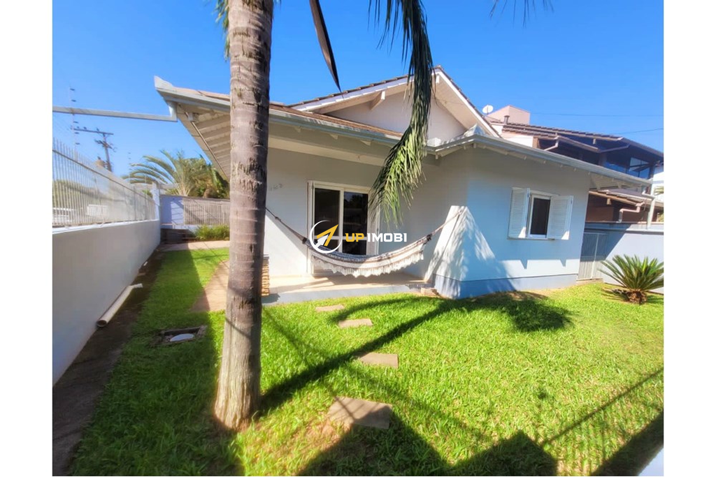 Casa com 131m², 3 dormitórios no bairro Centro em Sapiranga para Comprar