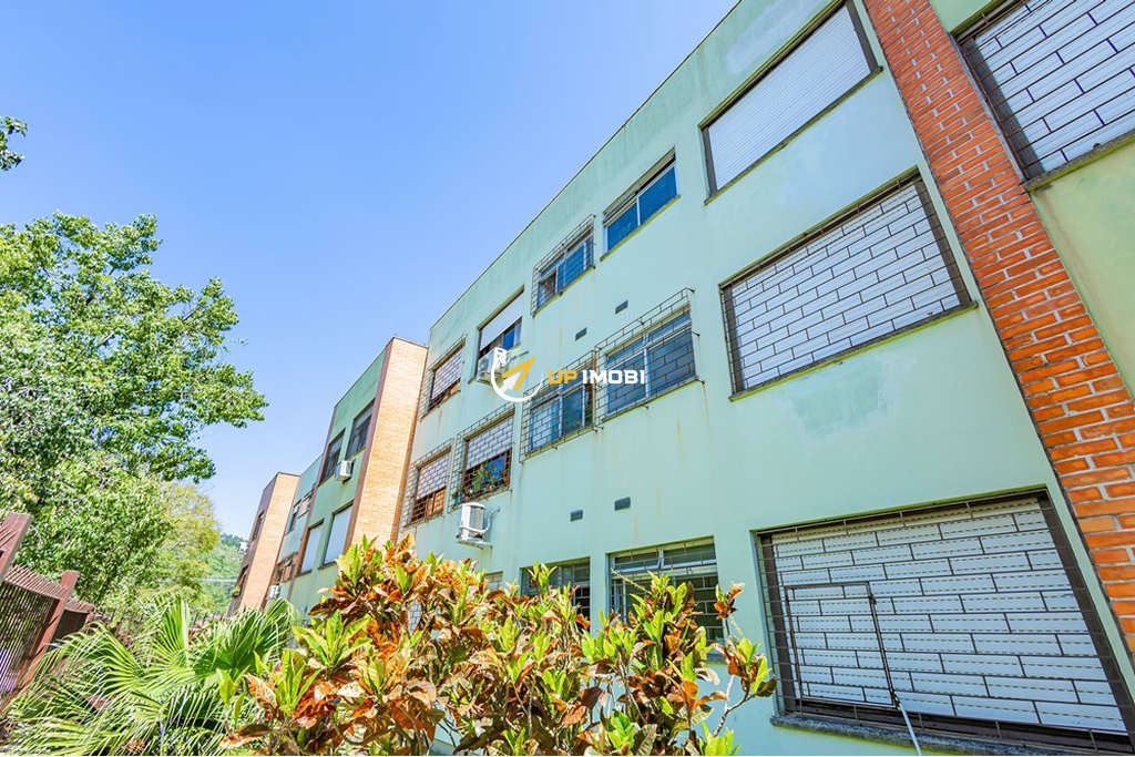 Apartamento com 55m², 2 dormitórios no bairro Jardim Itu em Porto Alegre para Comprar