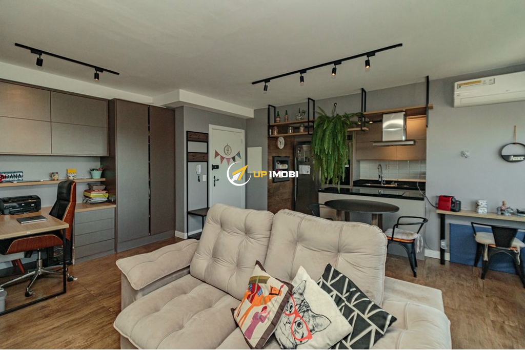 Apartamento com 77m², 2 dormitórios no bairro Navegantes em Porto Alegre para Comprar