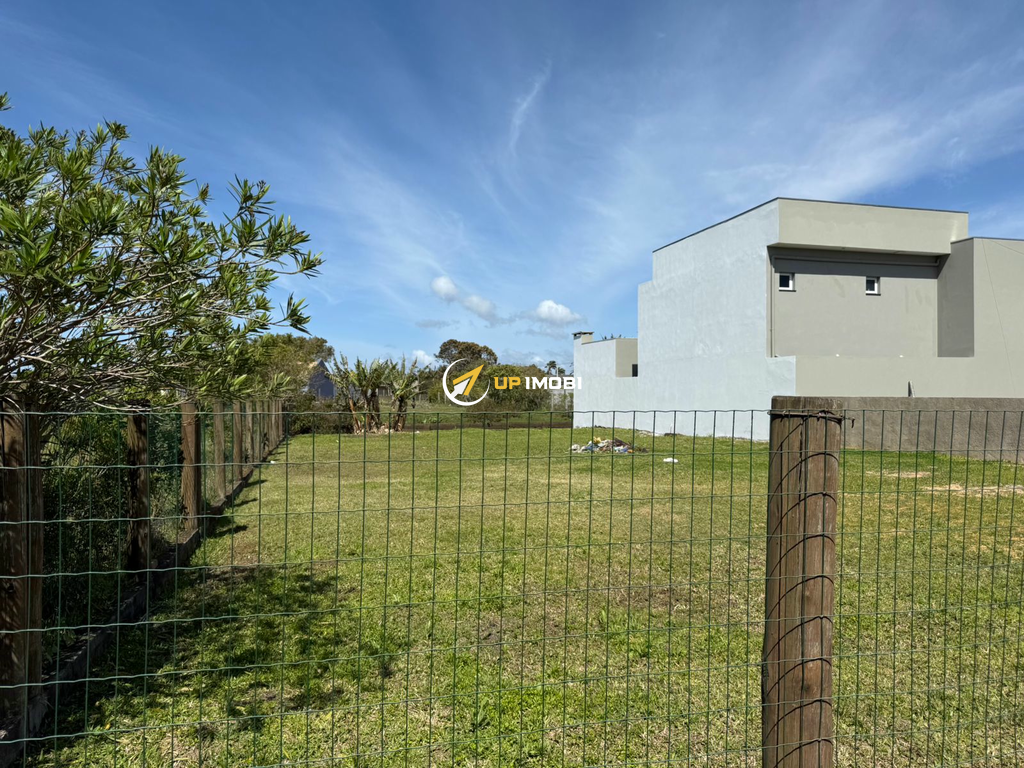 Terreno com 601m² no bairro Centro em Imbé para Comprar