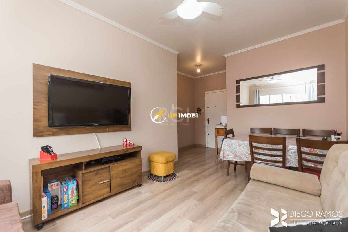 Apartamento, 2 dormitórios no bairro Independência em Porto Alegre para Comprar