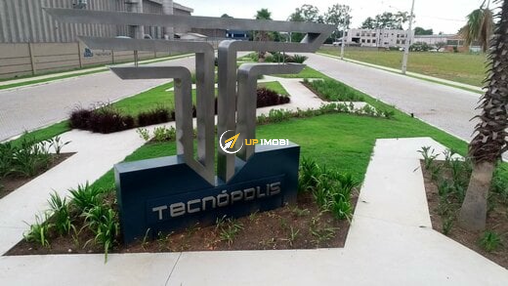 Terreno Comercial com 1200m² no bairro Anchieta em Porto Alegre para Comprar