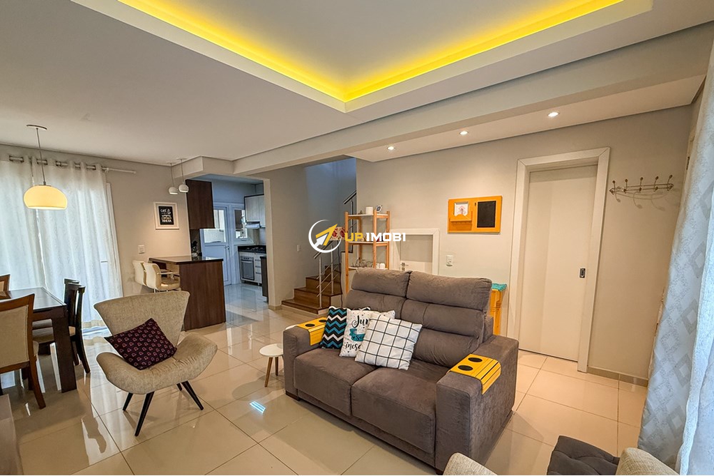 Casa com 111m², 3 dormitórios no bairro Igara em Canoas para Comprar