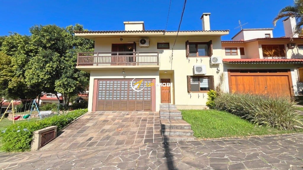 Casa com 172m², 3 dormitórios no bairro Teresópolis em Porto Alegre para Comprar