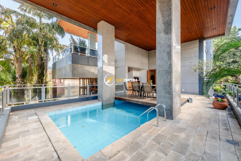 Apartamento com 261m², 3 dormitórios no bairro Rio Branco em Porto Alegre para Comprar