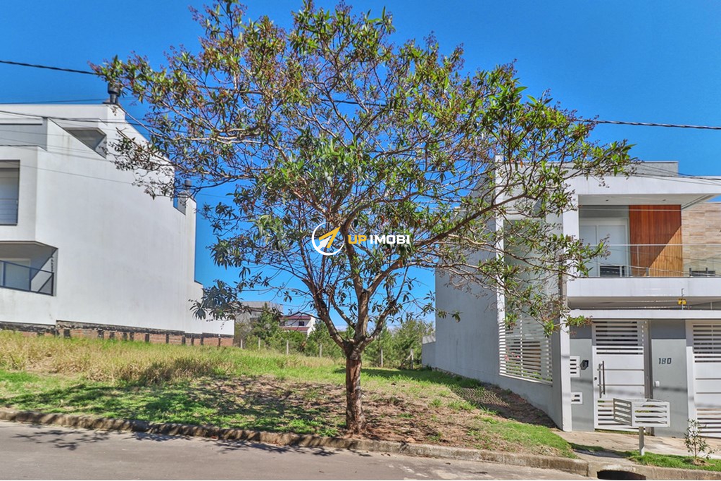 Terreno com 200m² no bairro Guarujá em Porto Alegre para Comprar