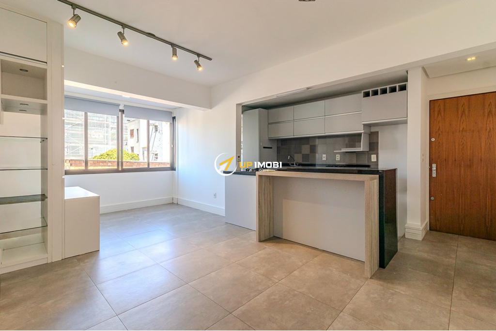 Apartamento com 82m², 3 dormitórios no bairro Passo da Areia em Porto Alegre para Comprar