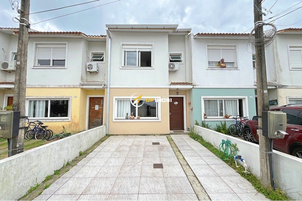 Casa com 144m², 3 dormitórios no bairro Hípica em Porto Alegre para Comprar