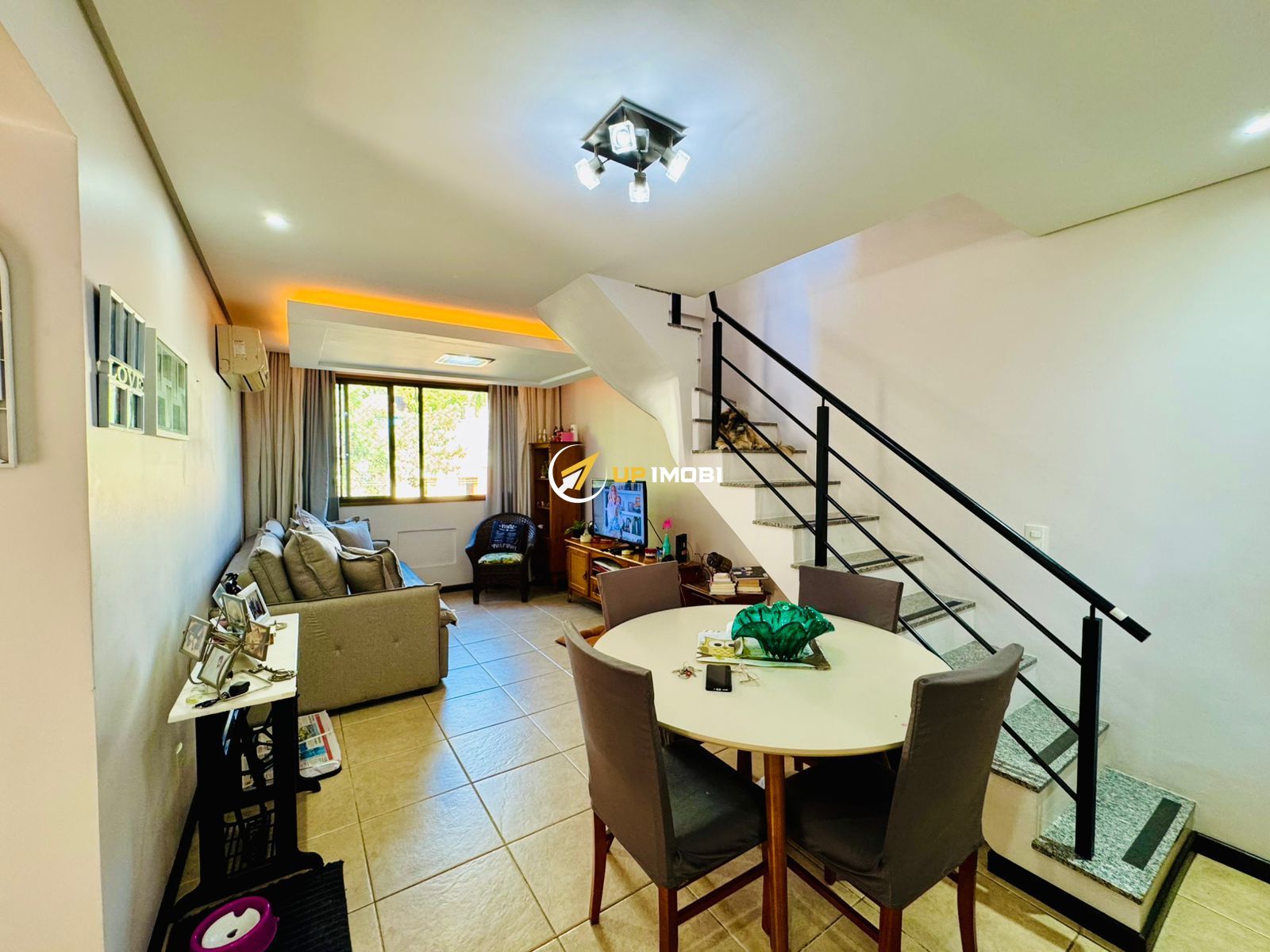 Cobertura, 2 dormitórios no bairro Petrópolis em Porto Alegre para Comprar