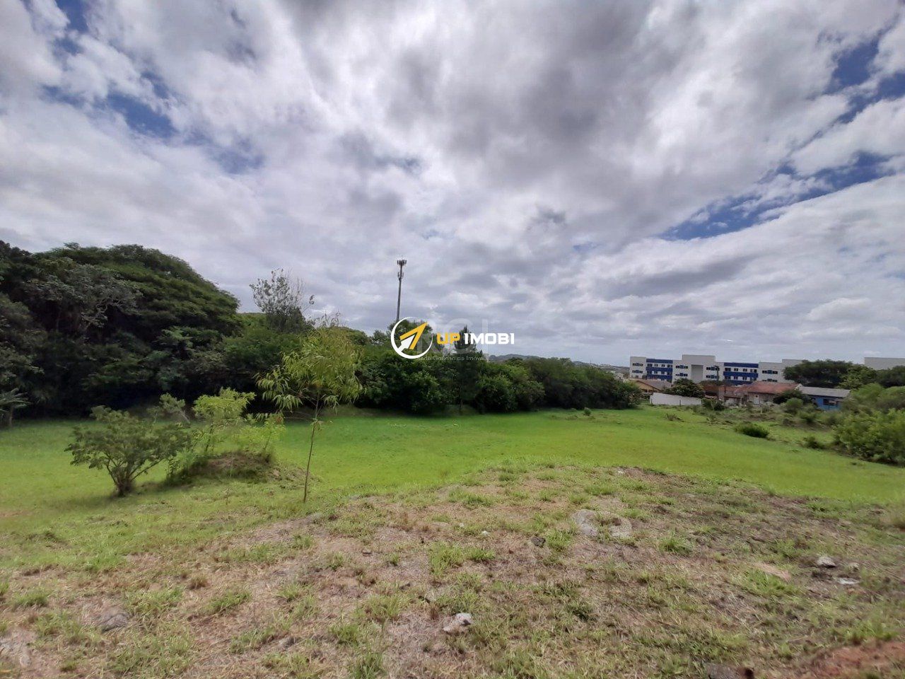 Terreno com 290m² no bairro Vila Nova em Porto Alegre para Comprar