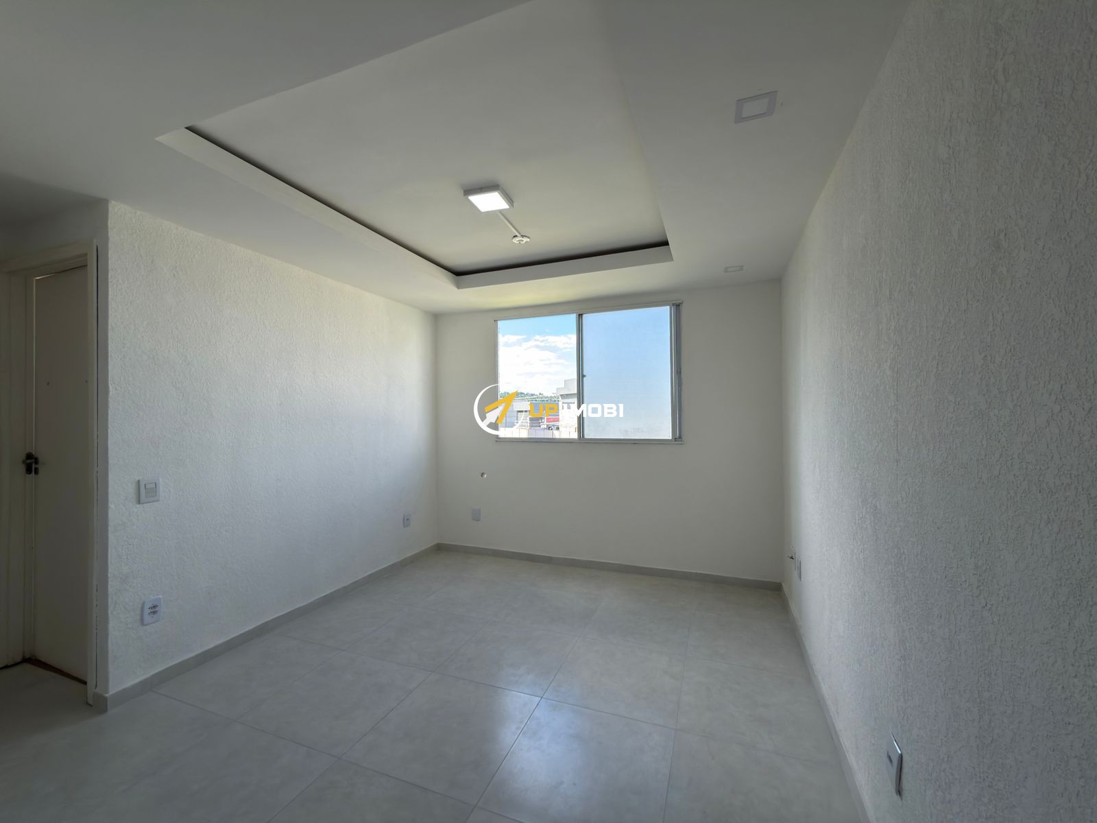 Apartamento, 2 dormitórios no bairro Hípica em Porto Alegre para Comprar