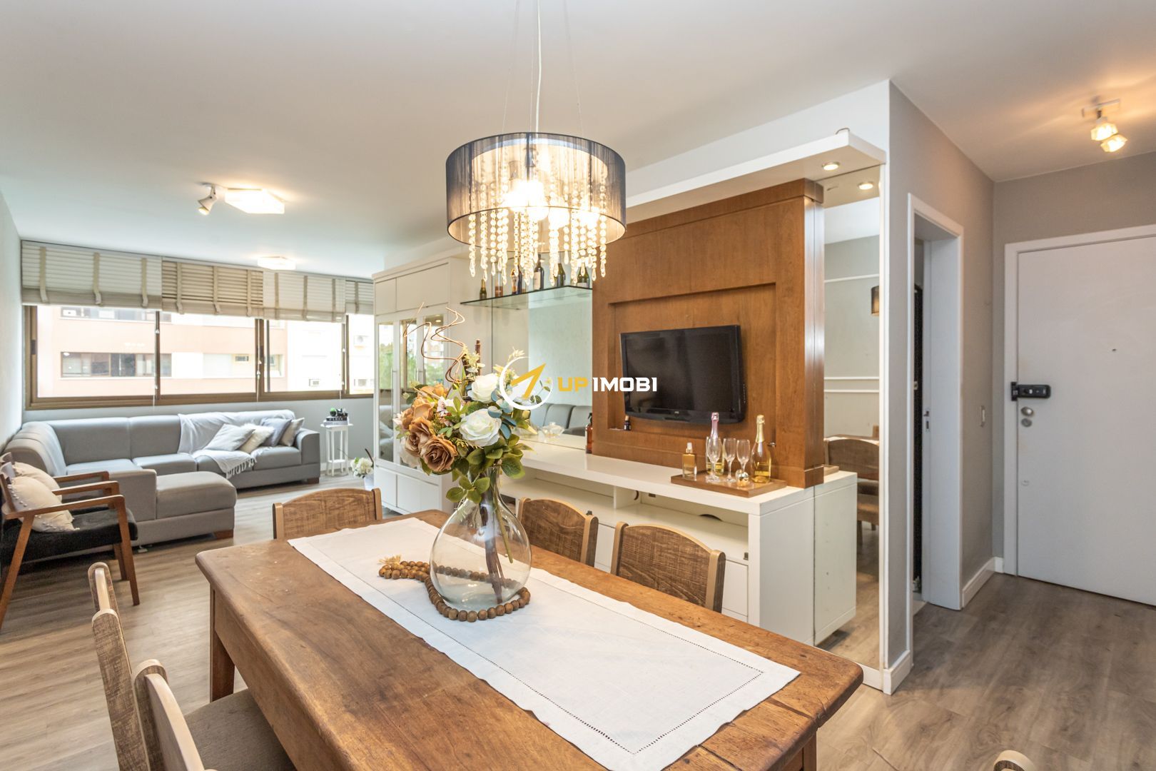 Apartamento, 3 dormitórios no bairro Vila Ipiranga em Porto Alegre para Comprar