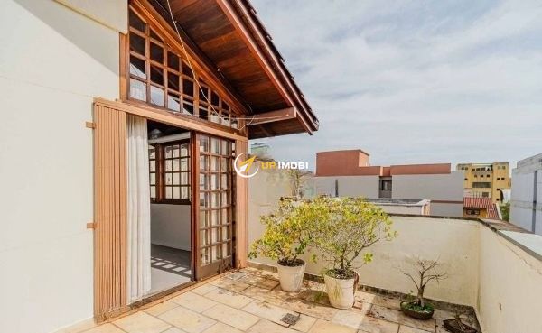 Cobertura, 2 dormitórios no bairro Rio Branco em Porto Alegre para Comprar