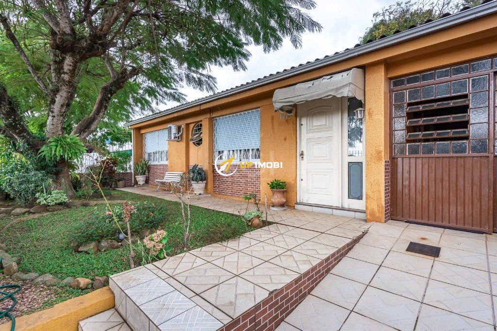 Casa de Condomínio com 325m², 3 dormitórios no bairro Teresópolis em Porto Alegre para Comprar