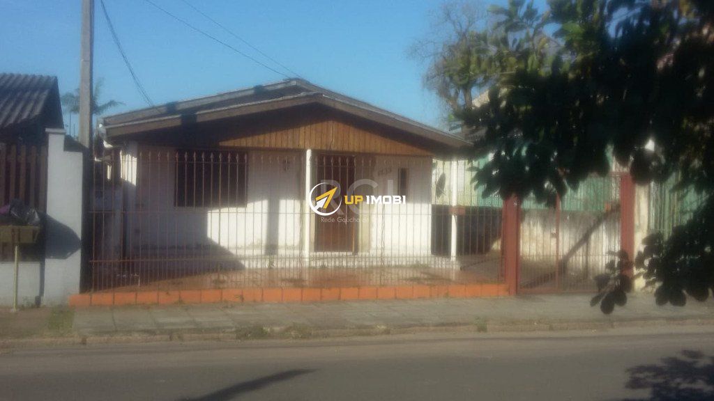 Casa com 120m², 3 dormitórios no bairro Sarandi em Porto Alegre para Comprar