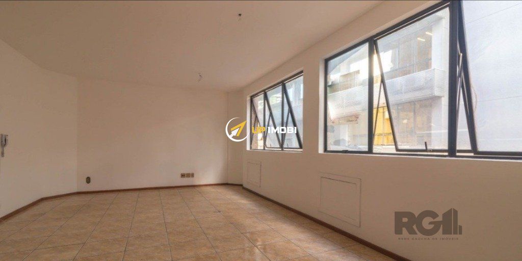 Sala Comercial no bairro Floresta em Porto Alegre para Comprar