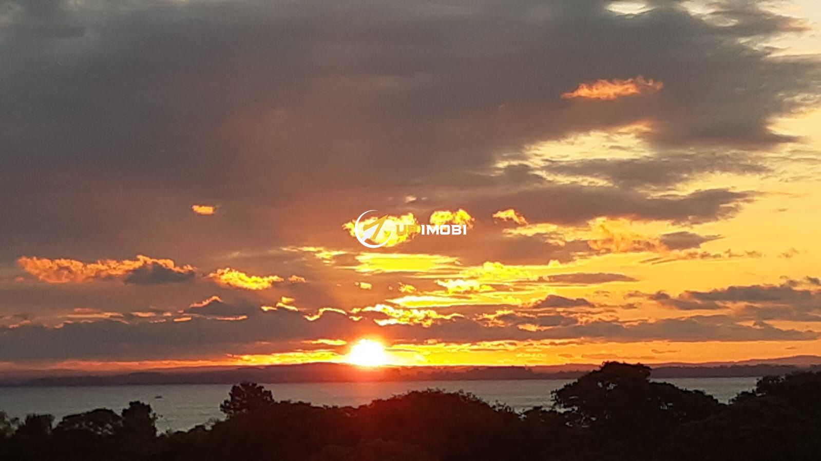 Apartamento, 3 dormitórios no bairro Praia de Belas em Porto Alegre para Comprar