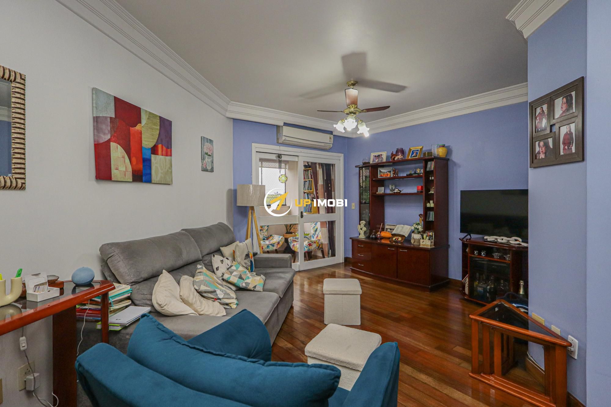 Apartamento com 121m², 3 dormitórios no bairro São João em Porto Alegre para Comprar