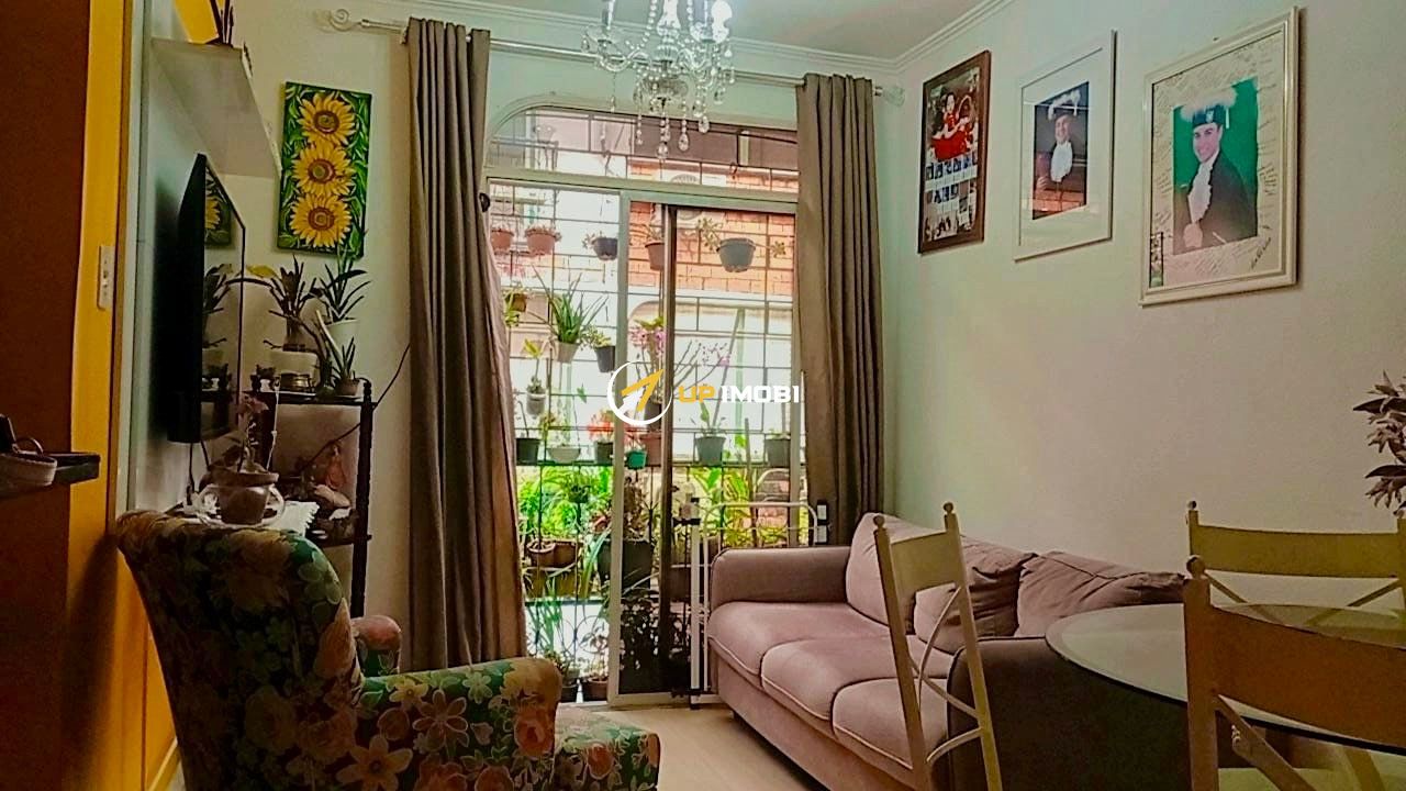 Apartamento, 1 dormitório no bairro Azenha em Porto Alegre para Comprar