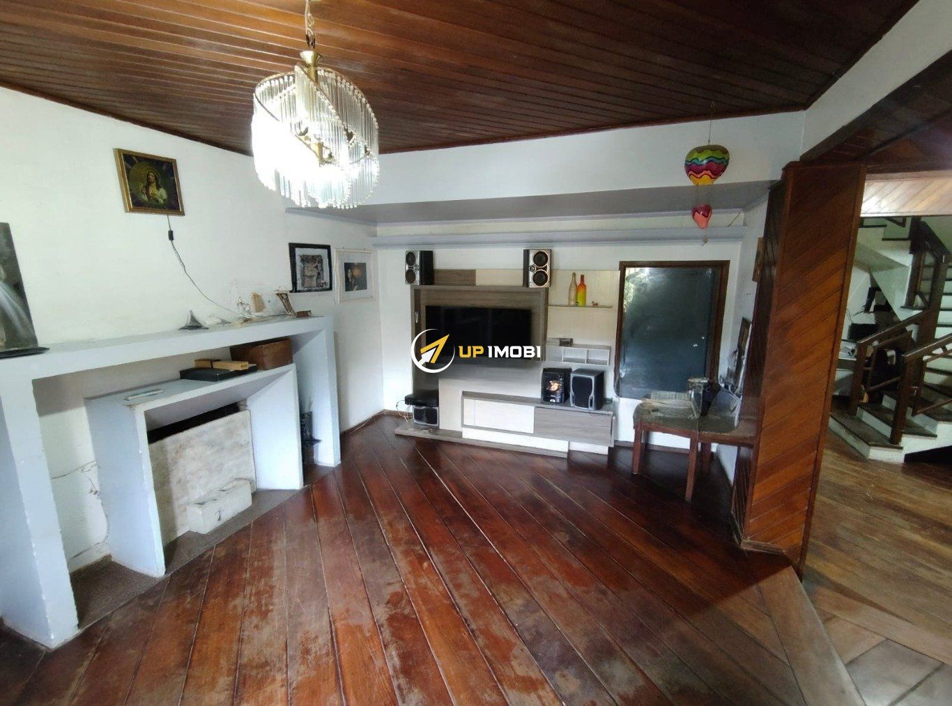 Casa, 3 dormitórios no bairro Nonoai em Porto Alegre para Comprar