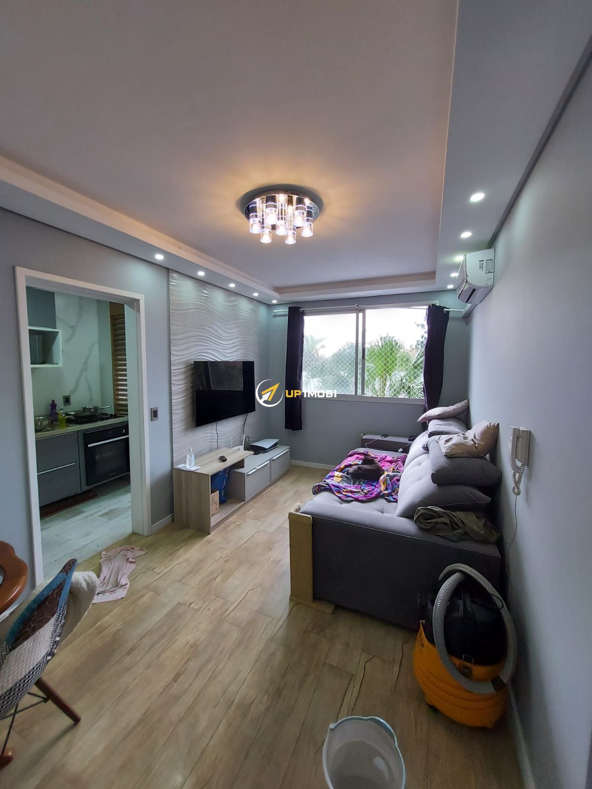 Apartamento, 1 dormitório no bairro Rubem Berta em Porto Alegre para Comprar