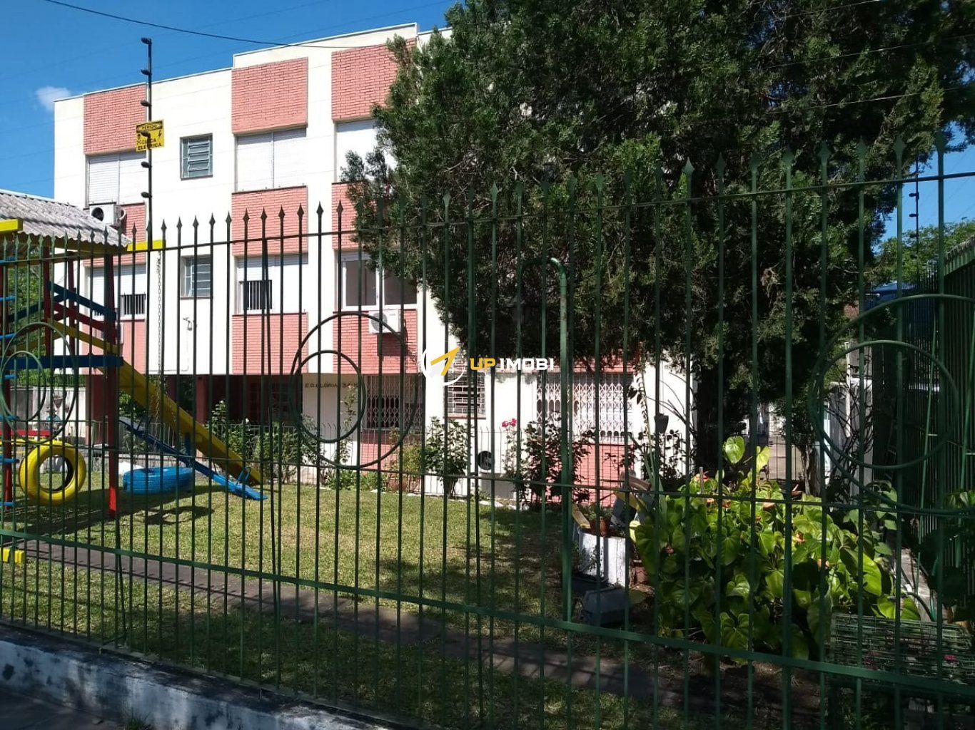 Apartamento, 1 dormitório no bairro Azenha em Porto Alegre para Comprar