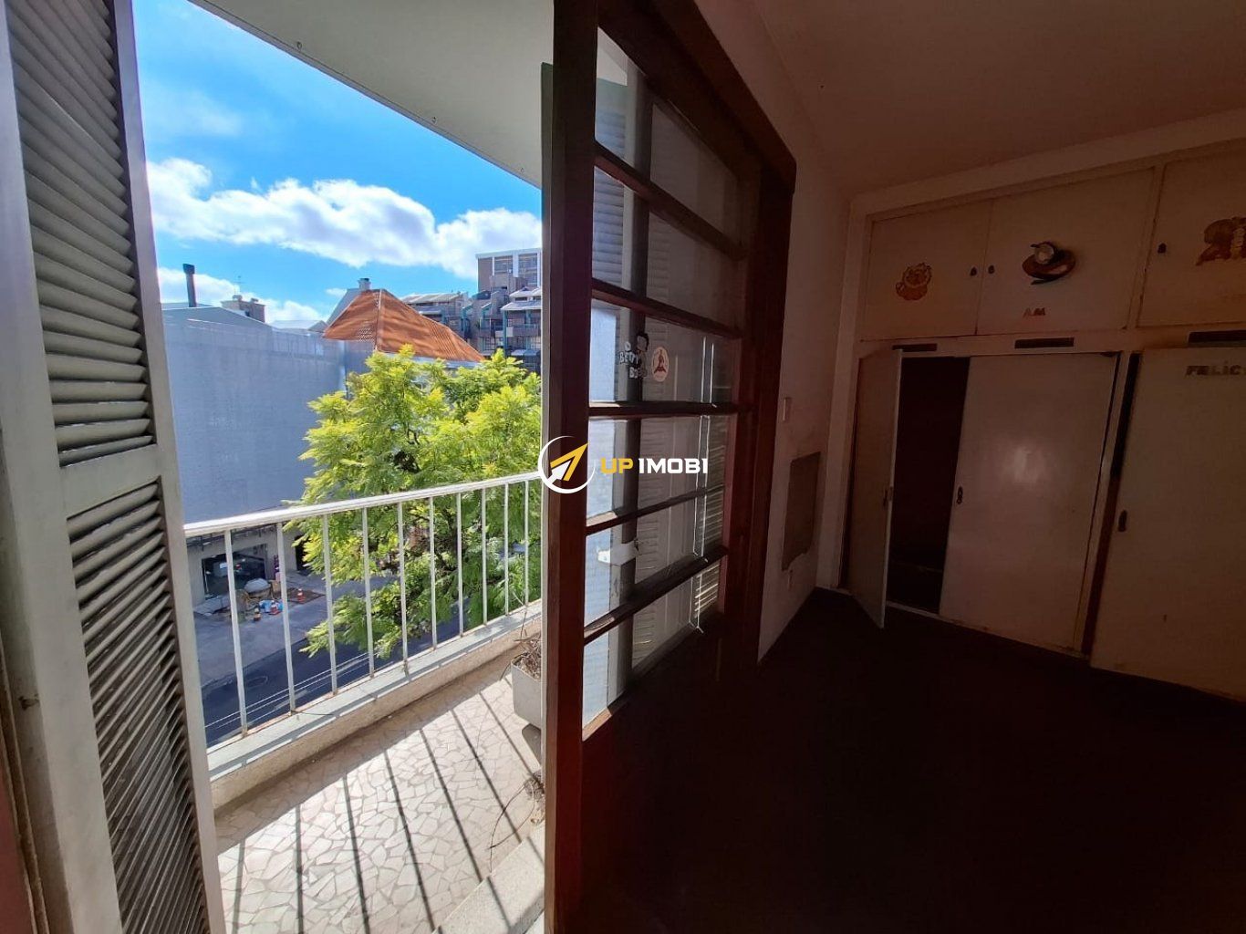 Apartamento, 3 dormitórios no bairro Independência em Porto Alegre para Comprar
