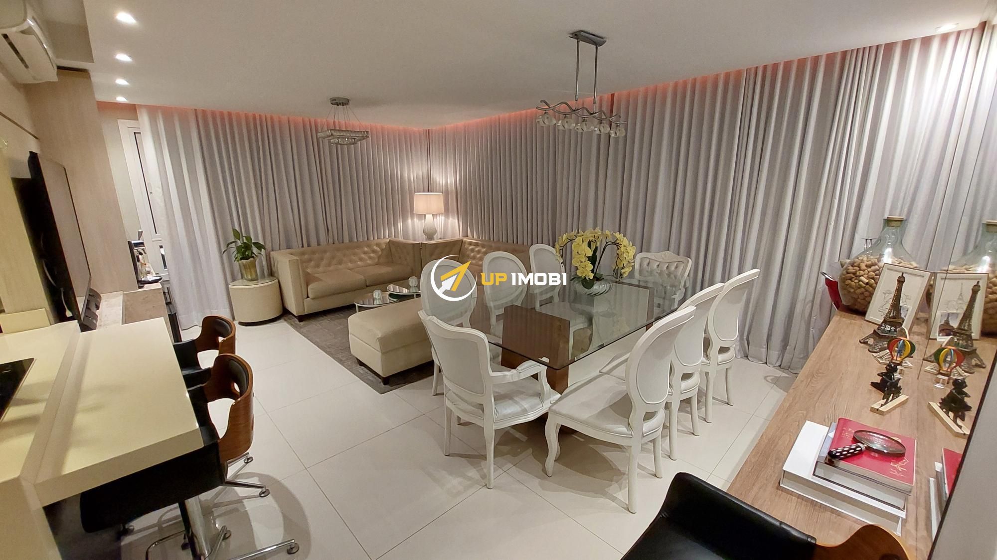 Apartamento, 3 dormitórios no bairro São Sebastião em Porto Alegre para Comprar