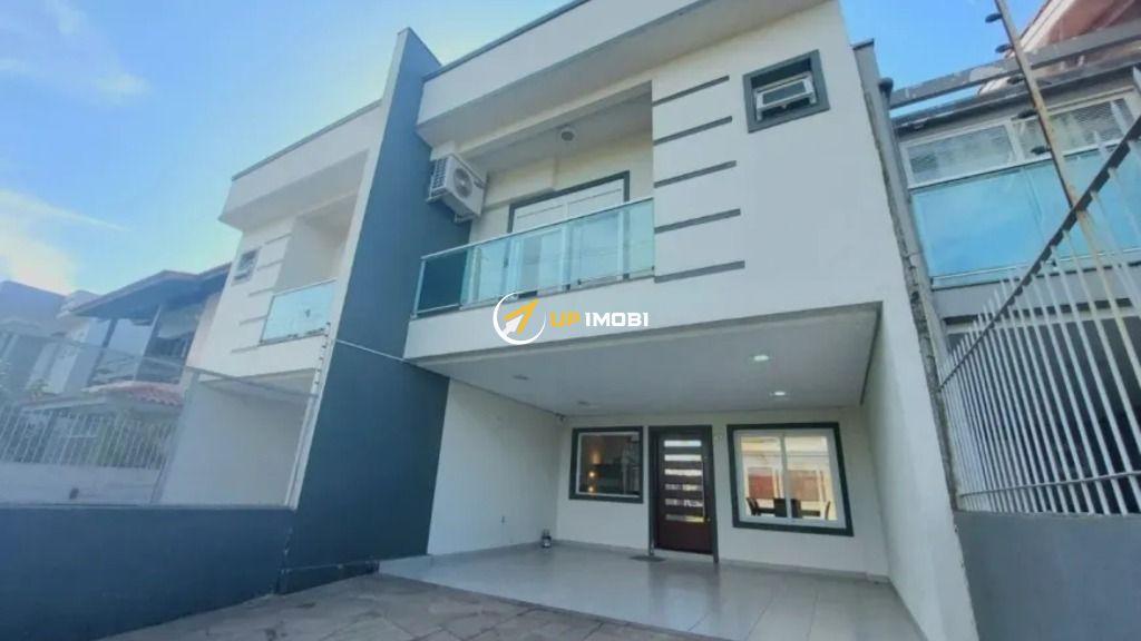 Casa com 250m², 3 dormitórios no bairro Sarandi em Porto Alegre para Comprar