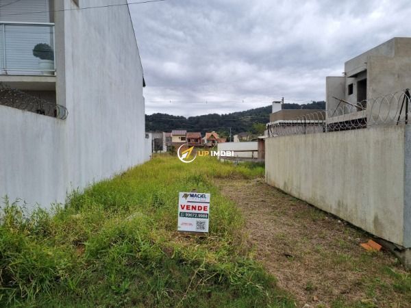 Terreno com 122m² no bairro Hípica em Porto Alegre para Comprar