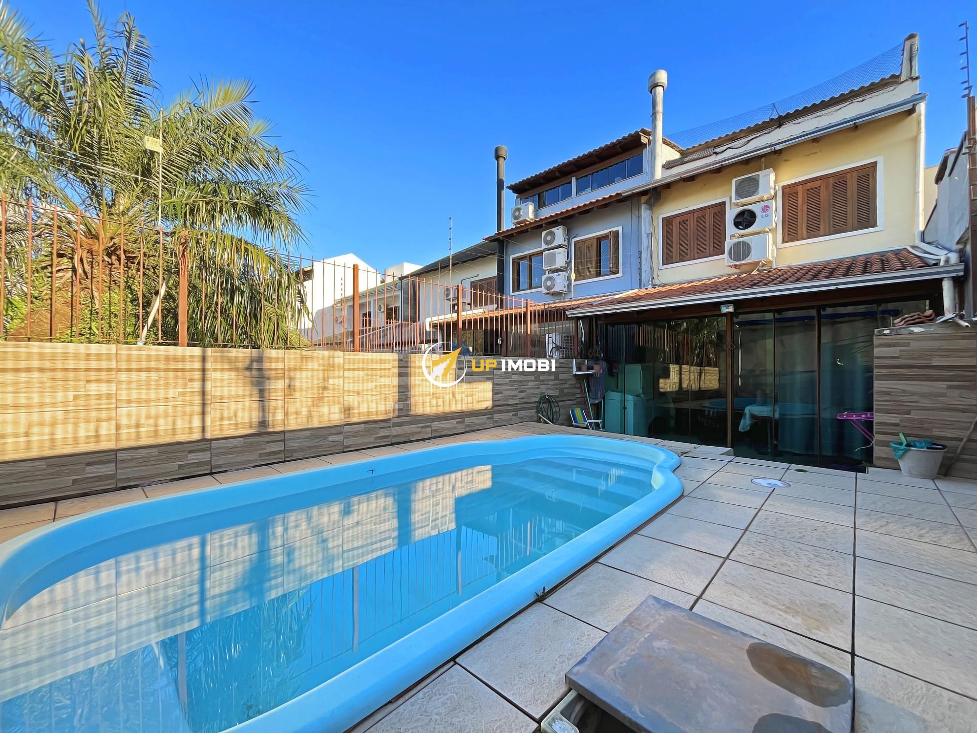 Casa, 4 dormitórios no bairro Espírito Santo em Porto Alegre para Comprar