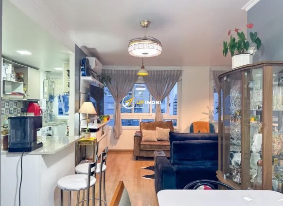 Apartamento com 67m², 3 dormitórios no bairro São Sebastião em Porto Alegre para Comprar