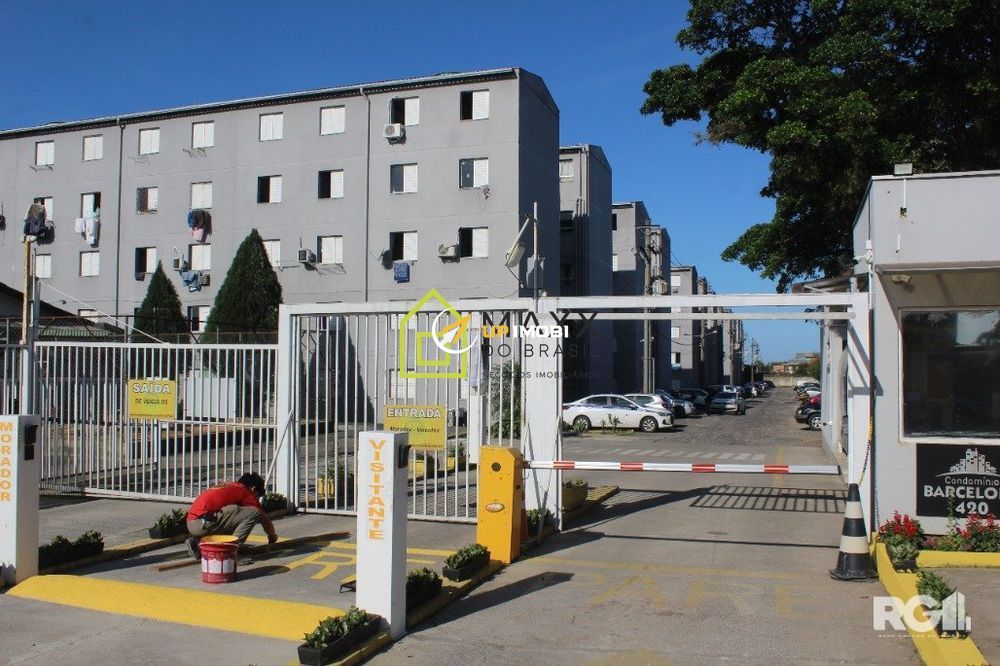 Apartamento, 2 dormitórios no bairro Rubem Berta em Porto Alegre para Comprar