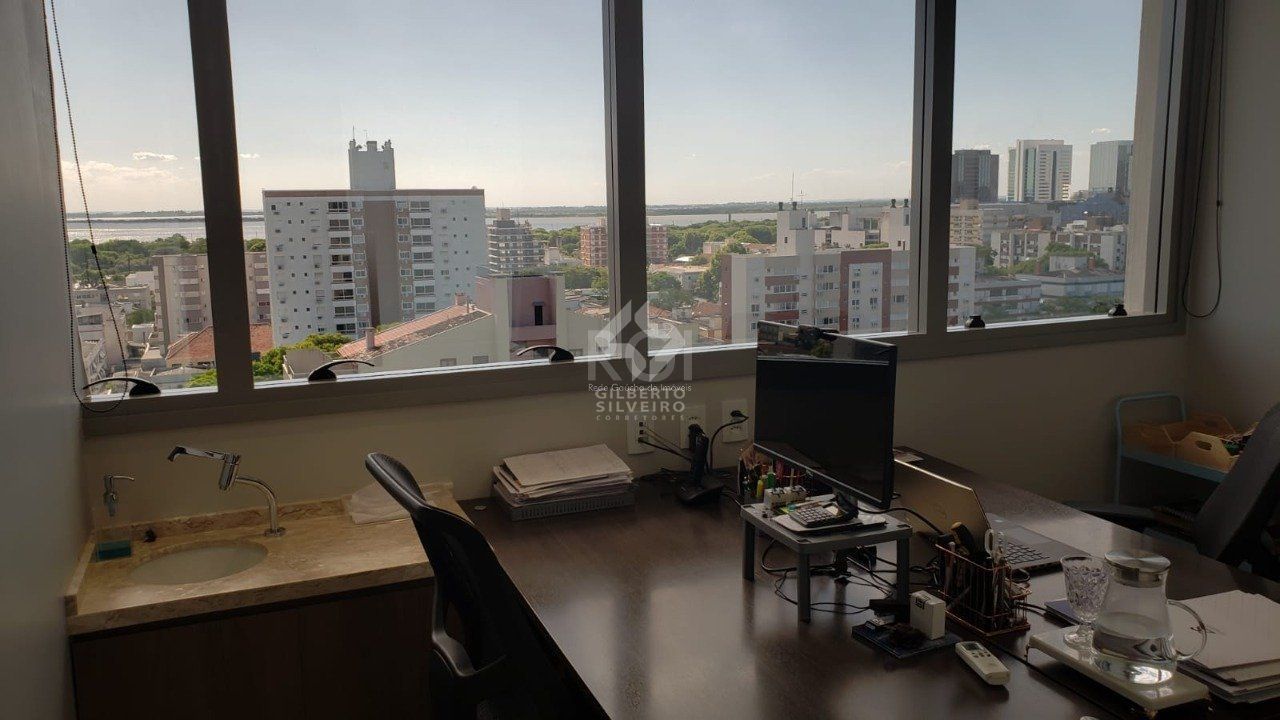 Sala comercial com vista para o Guaíba no Getúlio Vargas Prime Office.