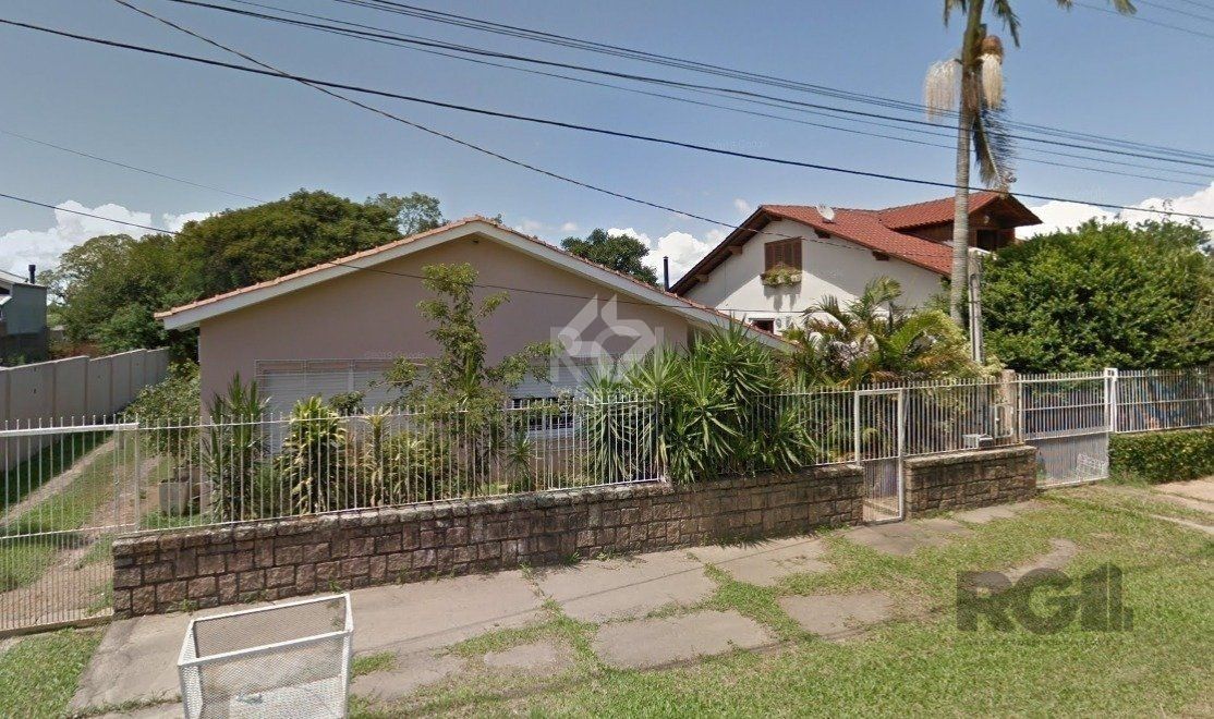 Casa em Belém Novo grande com 3 quartos, escritório